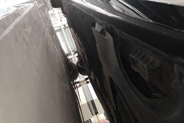 Used BMW 5 Series 2022 Second Facelift 530Li Leading Edition M Sport Package Left Side Sill
