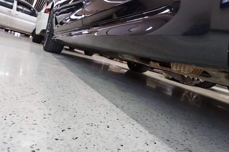 Used BMW 5 Series 2022 Second Facelift 525Li M Sport Package Left Side Sill