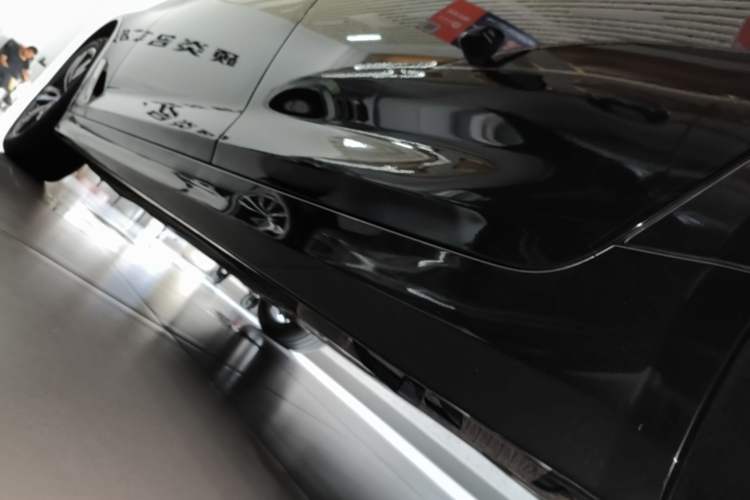 Used BMW 5 Series 2022 Updated 530Li Leading Edition Luxury Package Left Side Sill