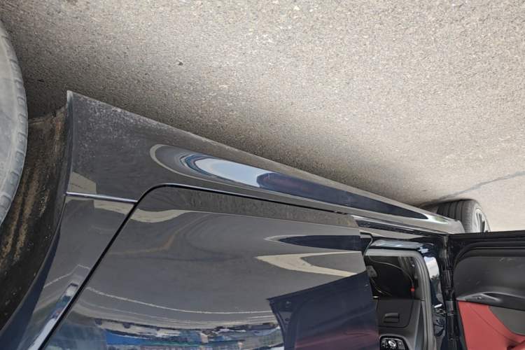 Used BMW 5 Series 2022 Restyled 530Li Leading Edition M Sport Package Left Side Sill