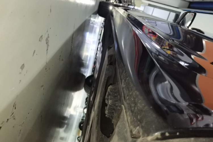 Used BMW 5 Series 2022 Second Facelift 525Li M Sport Package Left Side Sill