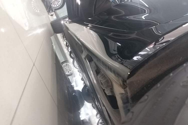 Used BMW 5 Series 2022 Second Facelift 530Li Luxury Version M Sport Package Left Side Sill