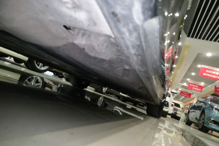 Used BMW 5 Series 2022 Restyled 525Li M Sport Package Left Side Sill