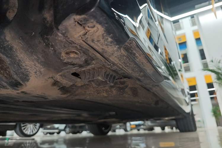 Used BMW 5 Series 2022 530Li Executive M Sport Package Left Side Sill