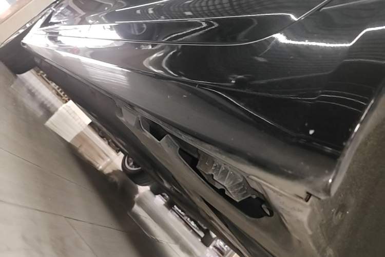 Used BMW 5 Series 2022 Second Facelift 530Li Luxury Edition Premium Package Left Side Sill
