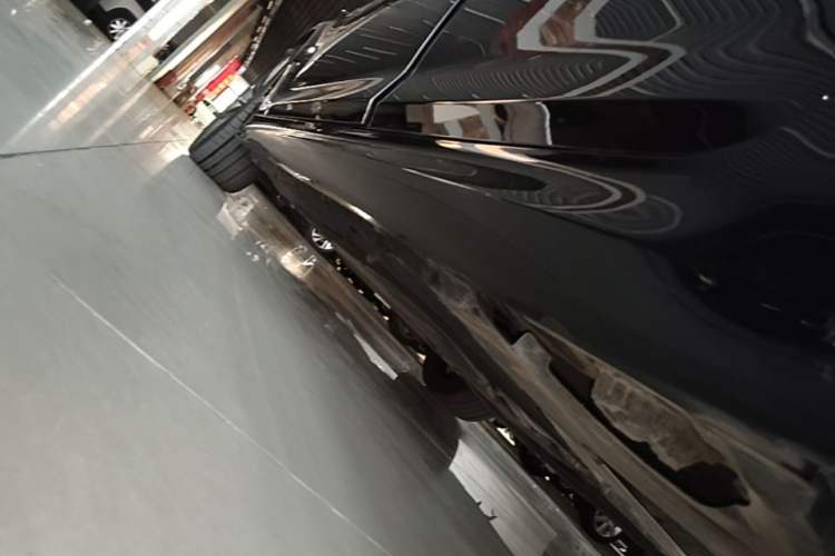 Used BMW 5 Series 2022 Second Facelift 525Li M Sport Package Left Side Sill