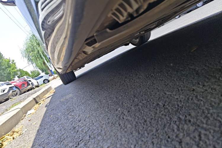 Used BMW 5 Series 2022 530Li Leading Model M Sport Package Left Side Sill
