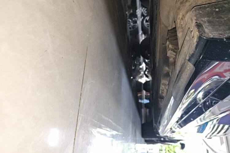 Used BMW 5 Series 2022 Second Facelift 525Li M Sport Package Left Side Sill