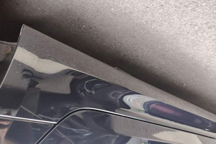 Used BMW 5 Series 2022 Restyled 525Li M Sport Package Left Side Sill