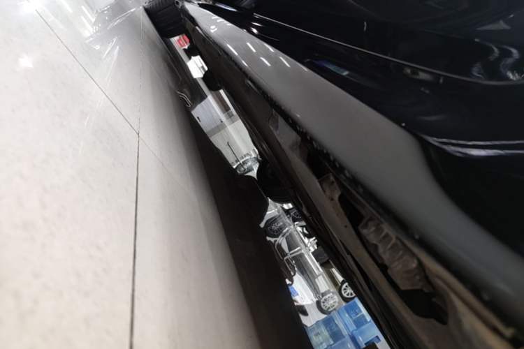 Used BMW 5 Series 2022 Restyled 525Li M Sport Package Left Side Sill
