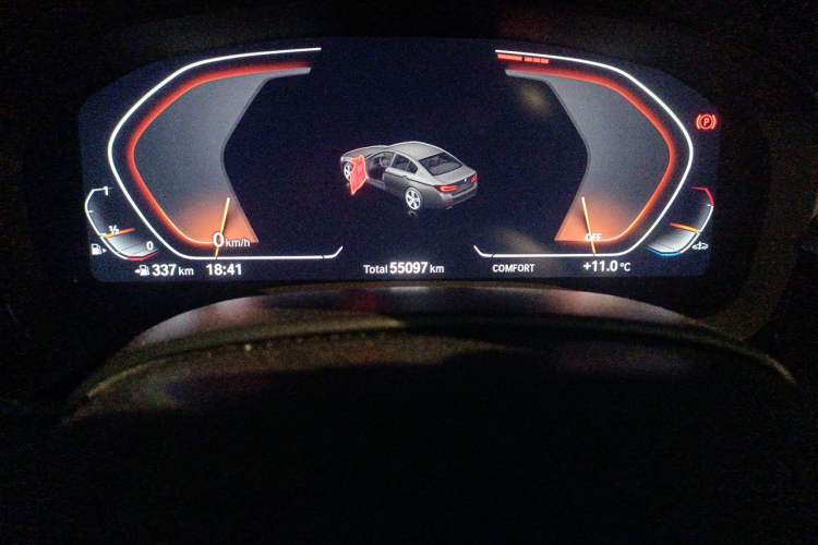 Used BMW 5 Series 2022 Updated 530Li Leading Edition Luxury Package Odometer Close Up