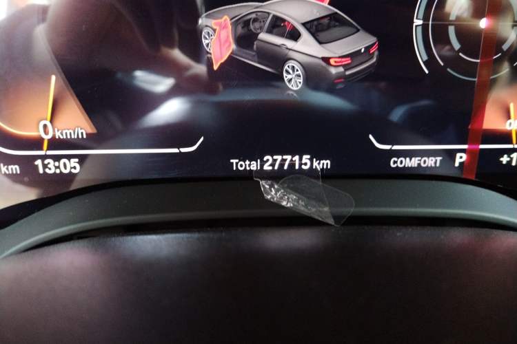 Used BMW 5 Series 2022 Restyled 525Li M Sport Package Odometer Close Up