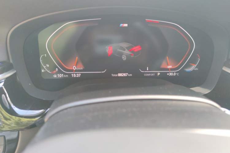Used BMW 5 Series 2022 Restyled 525Li M Sport Package Odometer Close Up