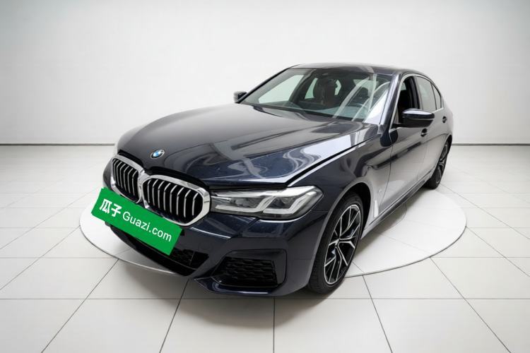 Used BMW 5 Series 2022 Second Facelift 530Li Luxury Version M Sport Package Guazi used car, China used car export, Used car for sale, Used BMW cars, Cheapest cars for sale