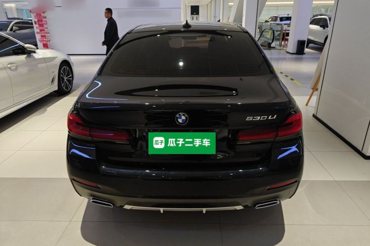 Used BMW 5 Series 2022 Second Facelift 530Li Luxury Version M Sport Package Rear