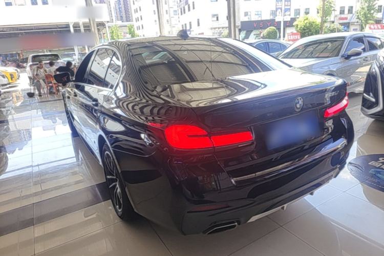 Used BMW 5 Series 2022 Second Facelift 525Li M Sport Package Rear Left 45 Deg