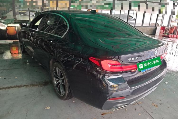 Used BMW 5 Series 2022 Second Facelift 525Li M Sport Package Rear Left 45 Deg