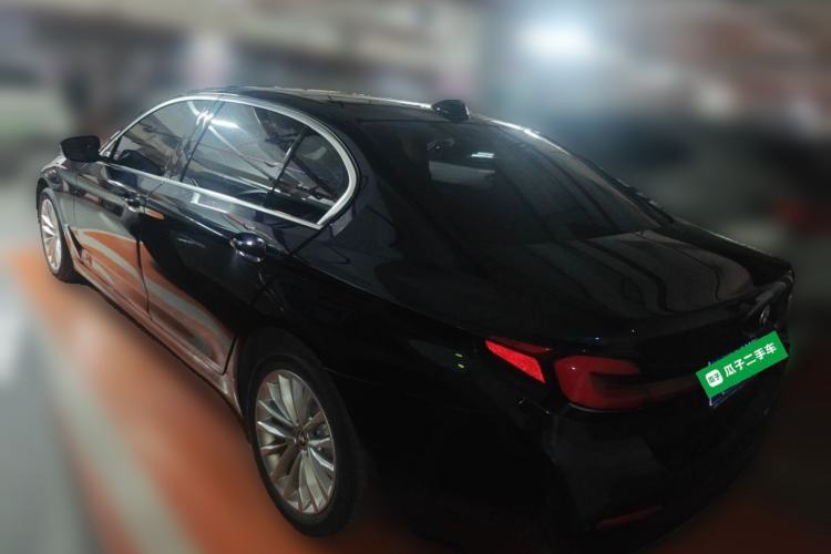 Used BMW 5 Series 2022 Restyled 525Li Luxury Package Rear Left 45 Deg