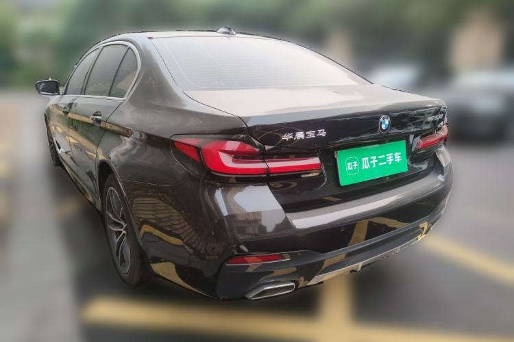 Used BMW 5 Series 2022 525Li M Sport Package Rear Left 45 Deg