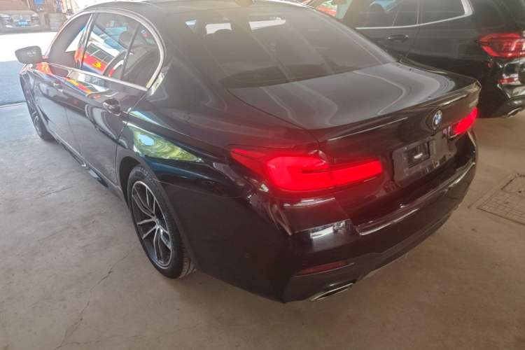 Used BMW 5 Series 2022 Restyled 525Li M Sport Package Rear Left 45 Deg