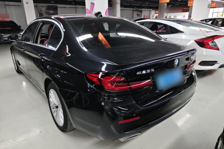 Used BMW 5 Series 2022 Second Facelift 525Li Luxury Package Rear Left 45 Deg