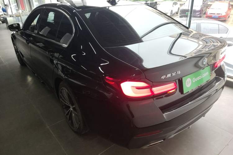 Used BMW 5 Series 2022 Second Facelift 530Li Leading Edition M Sport Package Rear Left 45 Deg