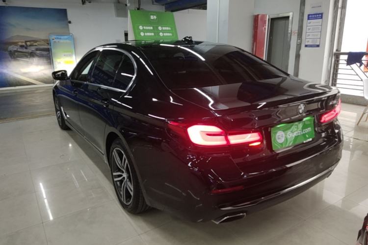 Used BMW 5 Series 2022 530Li Leading Luxury Package Rear Left 45 Deg