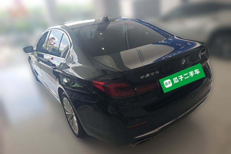 Used BMW 5 Series 2022 Restyled 525Li Luxury Package Rear Left 45 Deg