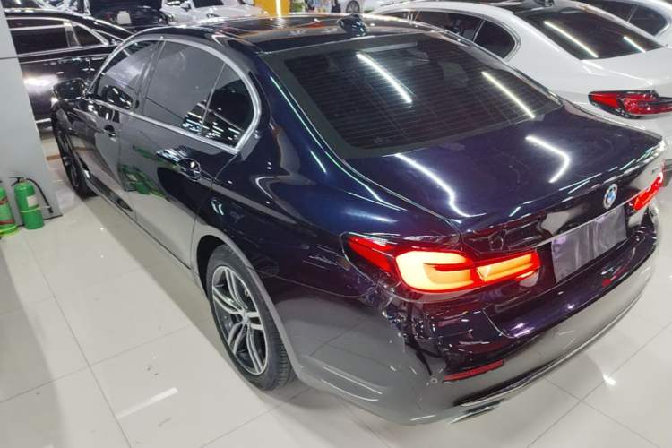 Used BMW 5 Series 2022 Second Facelift 530Li Leading Edition Luxury Package Rear Left 45 Deg