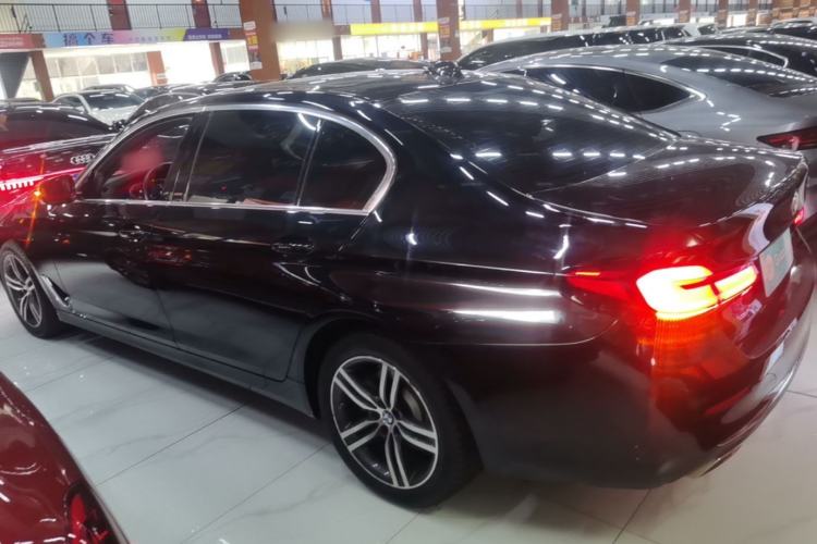 Used BMW 5 Series 2022 Second Facelift 530Li Leading Edition Luxury Package Rear Left 45 Deg