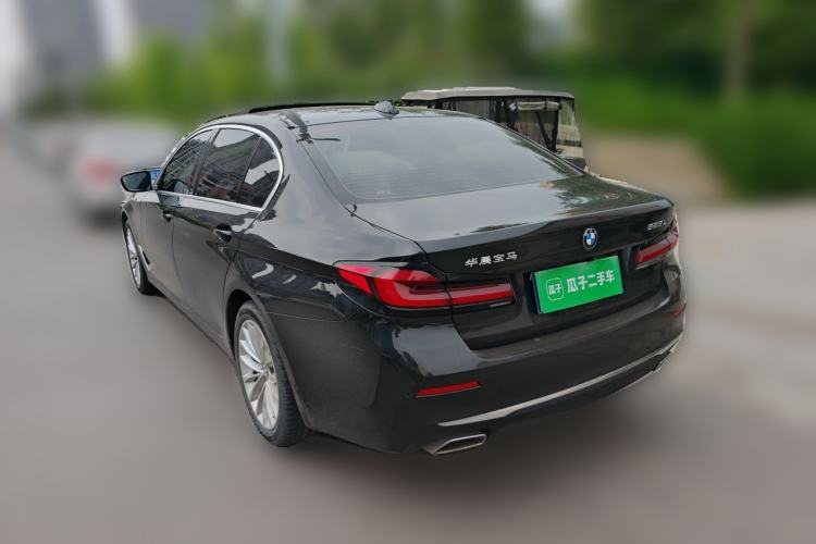 Used BMW 5 Series 2022 Restyled 525Li Luxury Package Rear Left 45 Deg