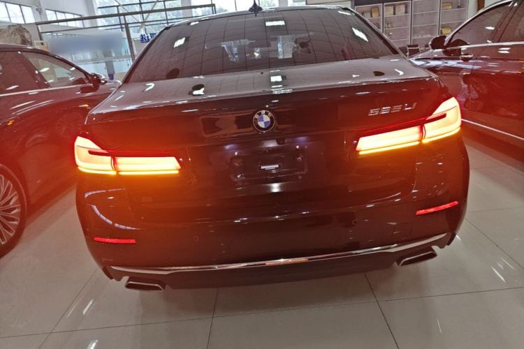 Used BMW 5 Series 2022 Second Facelift 525Li Luxury Package Rear