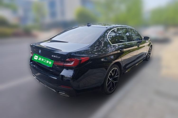 Used BMW 5 Series 2022 Second Facelift 530Li Luxury Version M Sport Package Rear Right 45 Deg