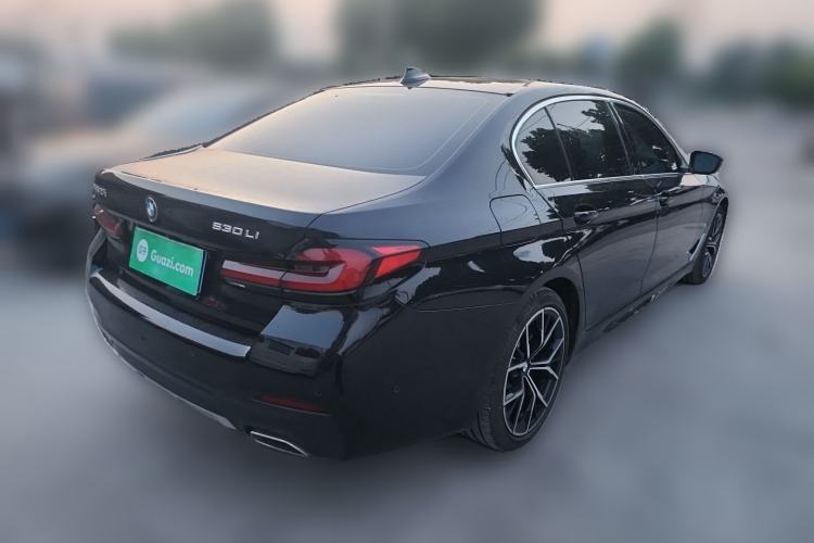 Used BMW 5 Series 2022 Second Facelift 530Li Luxury Version M Sport Package Rear Right 45 Deg