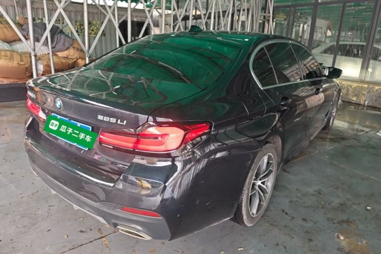 Used BMW 5 Series 2022 Second Facelift 525Li M Sport Package Rear Right 45 Deg