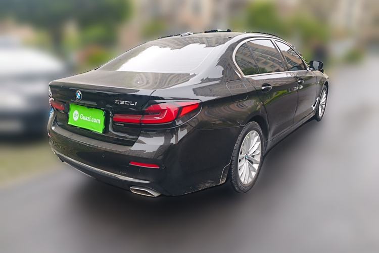 Used BMW 5 Series 2022 Restyled 525Li Luxury Package Rear Right 45 Deg