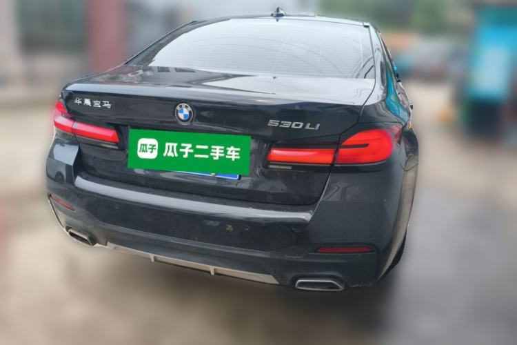 Used BMW 5 Series 2022 Second Facelift 530Li Luxury Version M Sport Package Rear Right 45 Deg