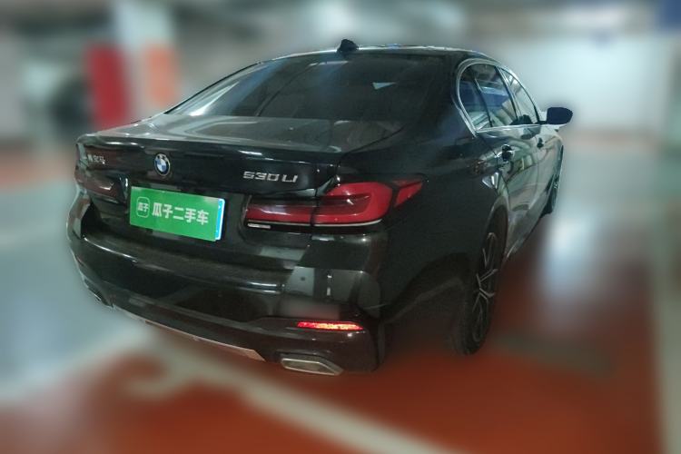 Used BMW 5 Series 2022 Second Facelift 530Li Luxury Version M Sport Package Rear Right 45 Deg
