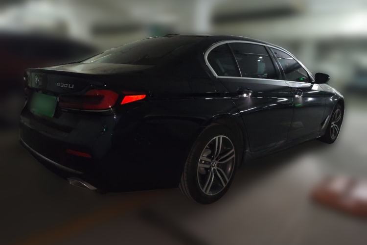 Used BMW 5 Series 2022 Second Facelift 530Li Leading Edition Luxury Package Rear Right 45 Deg