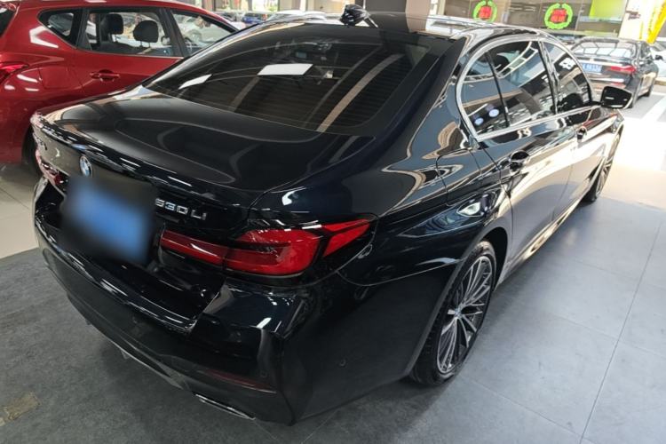 Used BMW 5 Series 2022 Restyled 530Li Leading Edition M Sport Package Rear Right 45 Deg
