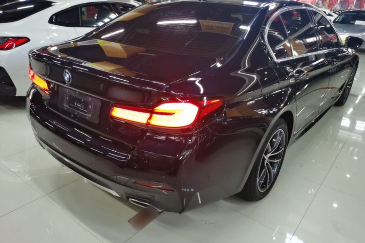 Used BMW 5 Series 2022 Second Facelift 525Li M Sport Package Rear Right 45 Deg
