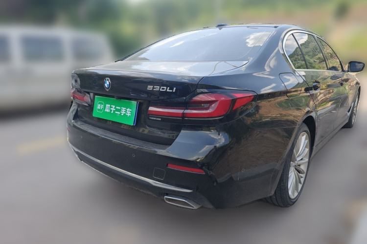 Used BMW 5 Series 2022 Revised Version 3 530Li Luxury Edition Premium Package Rear Right 45 Deg
