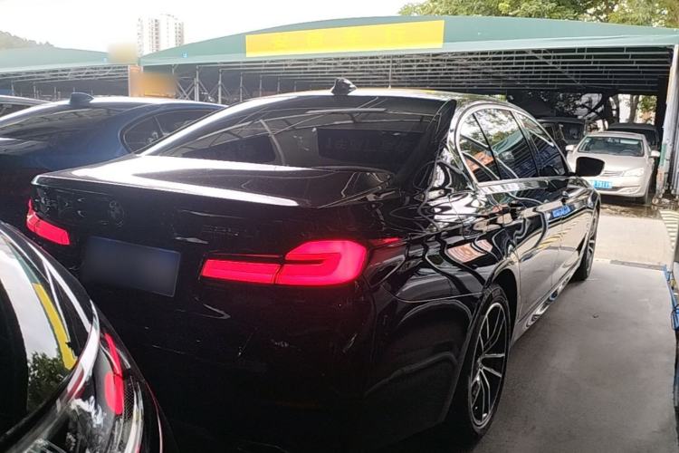 Used BMW 5 Series 2022 Second Facelift 525Li M Sport Package Rear Right 45 Deg