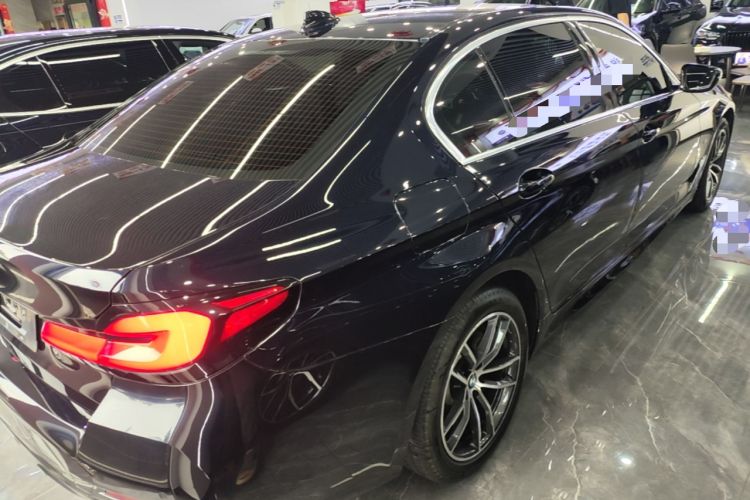 Used BMW 5 Series 2022 525Li M Sport Package Rear Right 45 Deg