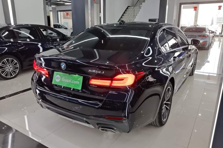 Used BMW 5 Series 2022 Second Facelift 525Li M Sport Package Rear Right 45 Deg