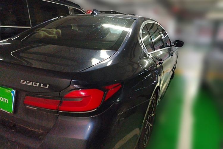 Used BMW 5 Series 2022 Second Facelift 530Li Luxury Version M Sport Package Rear Right 45 Deg