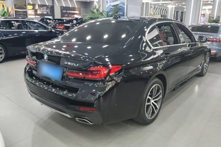 Used BMW 5 Series 2022 Second Facelift 525Li M Sport Package Rear Right 45 Deg
