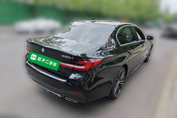 Used BMW 5 Series 2022 530Li Leading Model M Sport Package Rear Right 45 Deg