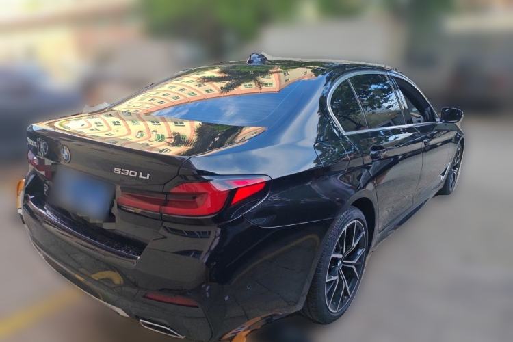 Used BMW 5 Series 2022 Second Facelift 530Li Luxury Version M Sport Package Rear Right 45 Deg