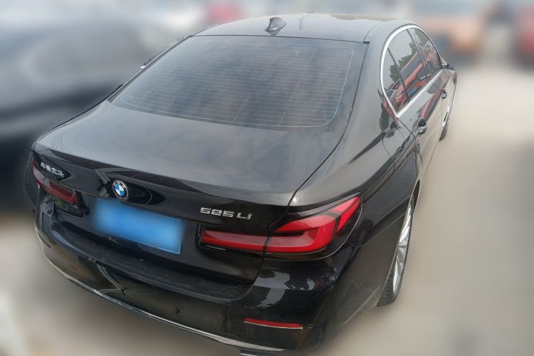 Used BMW 5 Series 2022 Restyled 525Li Luxury Package Rear Right 45 Deg